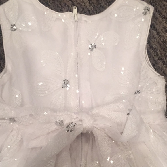 Dress - Picture 5 of 5